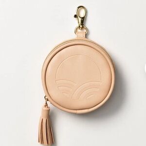 NWOT Tushbaby Sand Vegan Leather Clip On Paci Pod